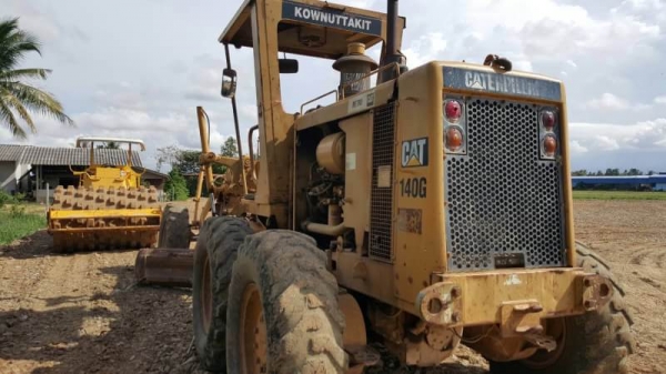 ขาย 2,250,000 รถเกรด CAT 140 G 5 MD เครื่องดี เกียร์แรง รถสวยพร้อมใช้เอกสารพร้อมโอน 090-772-3710 090-772-3708 ขาย 2,250,000 รถเกรด CAT 140 G 5 MD เครื่องดี เกียร์แรง รถสวยพร้อมใช้เอกสารพร้อมโอน 090-772-3710 090-772-3708