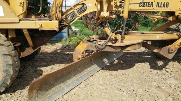 ขาย 2,250,000 รถเกรด CAT 140 G 5 MD เครื่องดี เกียร์แรง รถสวยพร้อมใช้เอกสารพร้อมโอน 090-772-3710 090-772-3708 ขาย 2,250,000 รถเกรด CAT 140 G 5 MD เครื่องดี เกียร์แรง รถสวยพร้อมใช้เอกสารพร้อมโอน 090-772-3710 090-772-3708