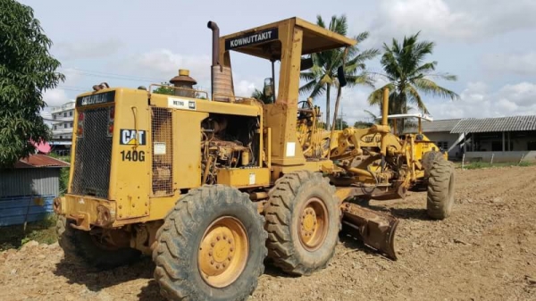 ขาย 2,250,000 รถเกรด CAT 140 G 5 MD เครื่องดี เกียร์แรง รถสวยพร้อมใช้เอกสารพร้อมโอน 090-772-3710 090-772-3708 ขาย 2,250,000 รถเกรด CAT 140 G 5 MD เครื่องดี เกียร์แรง รถสวยพร้อมใช้เอกสารพร้อมโอน 090-772-3710 090-772-3708