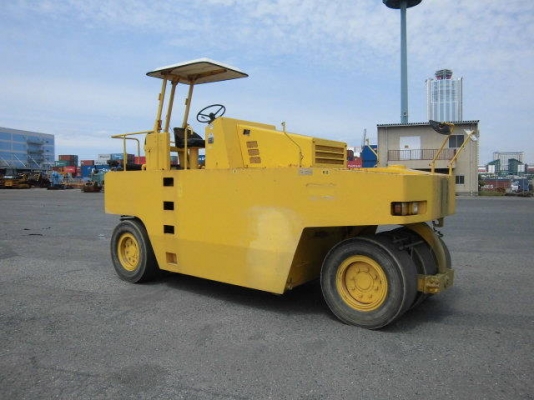 รถบด Kanto รุ่น P20WA-YR1999-1361 Hr นำเข้าจากญี่ปุ่น เครื่อง Isuzu 6BG1 ถูก ๆ เลยครับ