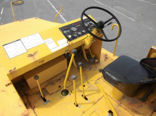 รถบด Kanto รุ่น P20WA-YR1999-1361 Hr นำเข้าจากญี่ปุ่น เครื่อง Isuzu 6BG1 ถูก ๆ เลยครับ