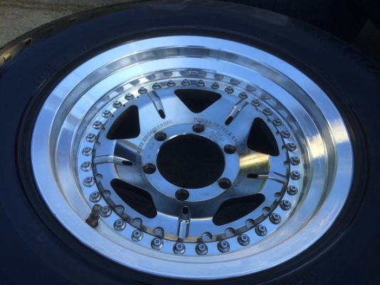 ล้อ Rays ขอบ 16 กว้าง 8 ออฟ 6 ครับ ล้อ Rays ขอบ 16 กว้าง 8 ออฟ 6 ครับ