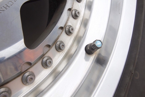 ล้อ Rays ขอบ 16 กว้าง 8 ออฟ 6 ครับ ล้อ Rays ขอบ 16 กว้าง 8 ออฟ 6 ครับ