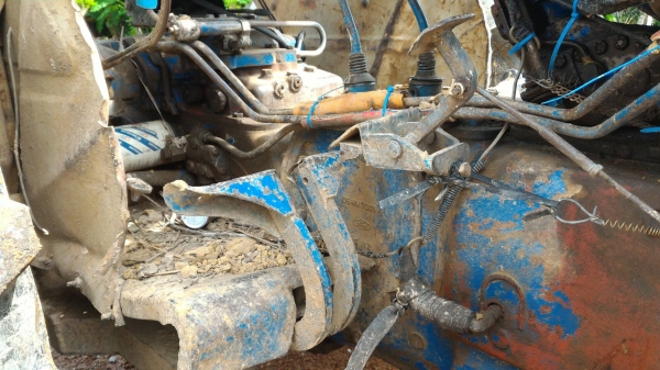 ขายรถไถ FORD 6600 อุปกรณ์5ชิ้น 1.ดันหน้า 2.ผาน7 CMT 3.ตัวจัดหญ้า 4.เจาะหลุม 5.ผา3 ราคา 390,000  มีบริการขนส่งทั่วไทย DC Tractor Rayong 0818618678,0899347475 https://www.facebook.com/DC-Tractor-Rayong-307154532717928/shop?ref=page_internal&amp;rid=30715453