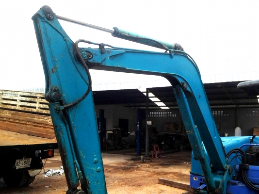 ขาย KOMATSU PC40FR-1 (เก่าไทยประมาณ 2 ปี) รถสภาพสวยมาก รถสภาพพร้อมใช้งาน (รถใช้งานไม่หนัก ใช้ขุดตอม่