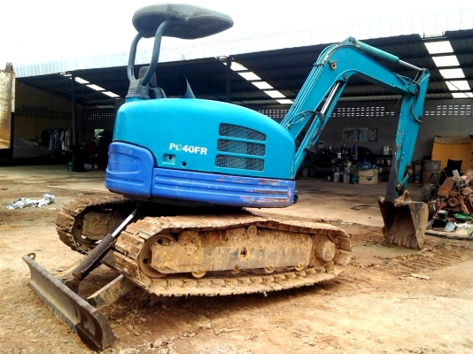 ขาย KOMATSU PC40FR-1 (เก่าไทยประมาณ 2 ปี) รถสภาพสวยมาก รถสภาพพร้อมใช้งาน (รถใช้งานไม่หนัก ใช้ขุดตอม่