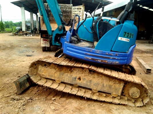 ขาย KOMATSU PC40FR-1 (เก่าไทยประมาณ 2 ปี) รถสภาพสวยมาก รถสภาพพร้อมใช้งาน (รถใช้งานไม่หนัก ใช้ขุดตอม่