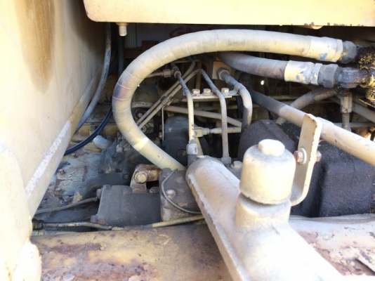 CAT D5B-47X00631-YR1985 เครื่อง 10Z ติดวินช์หลัง นำเข้าจากญี่ปุ่น ถึงไทยแล้วครับ