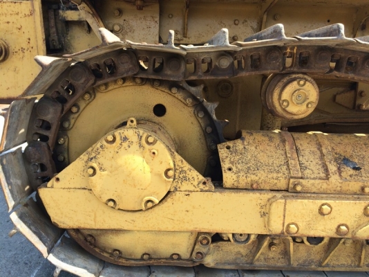 CAT D5B-47X00631-YR1985 เครื่อง 10Z ติดวินช์หลัง นำเข้าจากญี่ปุ่น ถึงไทยแล้วครับ