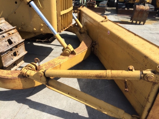 CAT D5B-47X00631-YR1985 เครื่อง 10Z ติดวินช์หลัง นำเข้าจากญี่ปุ่น ถึงไทยแล้วครับ