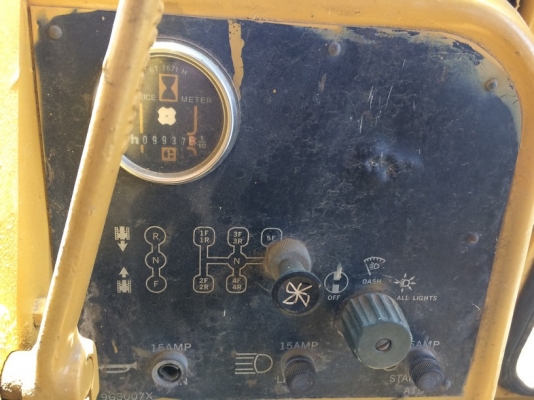 CAT D5B-47X00631-YR1985 เครื่อง 10Z ติดวินช์หลัง นำเข้าจากญี่ปุ่น ถึงไทยแล้วครับ