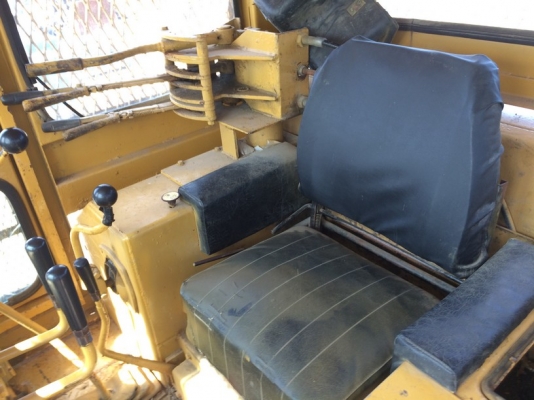 CAT D5B-47X00631-YR1985 เครื่อง 10Z ติดวินช์หลัง นำเข้าจากญี่ปุ่น ถึงไทยแล้วครับ