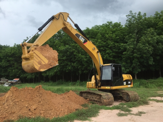 ขายcat 320D gc รุ่นประหยัดนำ้มัน6600ชม