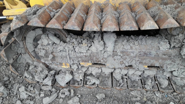 ขาย แทรคเตอร์ KOMATSU D20P-7E สภาพดี เครื่องดี  โซ่ดี  พร้อมใช้ สนใจโทร 089-3818694 ดวงนภา