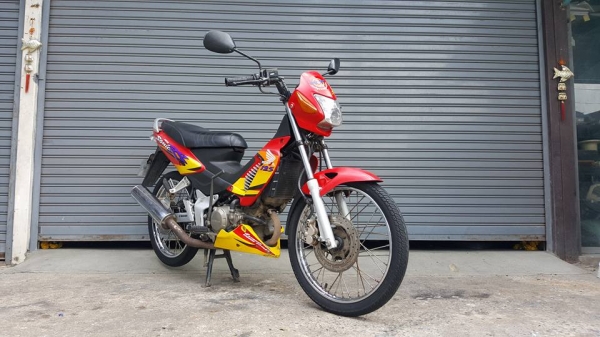 HONDA SONIC SUPER 125 CC มือเดียว เดิมสนิท ฟรีค่าโอน