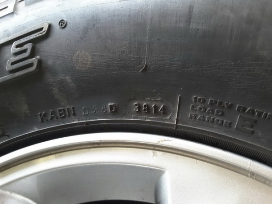 ล้อ+ยาง MT 265/75/16 ปลายปี14 สวยๆ 1ชุด