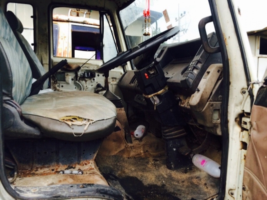 6ล้อสเปรย์ยางมะตอย165แรงFTR11H...ของแอทไนย์ รถสภาพดี พร้อมใช้ เล่มพร้อม