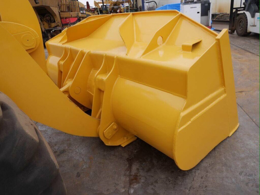 KOMATSU WA400-3E นำเข้าจากญี่ปุ่น สวยมากพร้อมใช้งาน ไม่แพงครับ โทร.090-986-2521 อ๊อบ