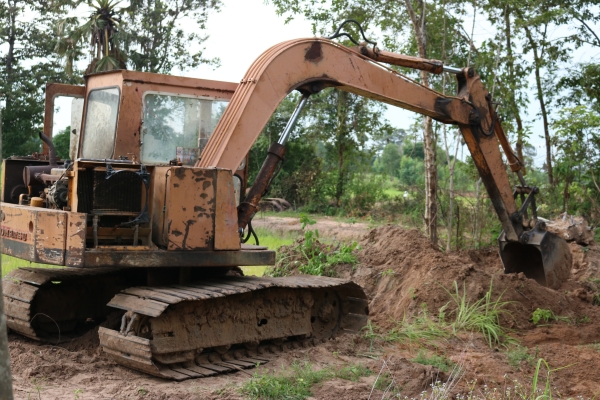 ขายรถแบคโฮ KOMATSU PC 60  10 HT 195000