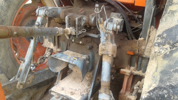 ขายรถไถM9000เครื่องปกติไฮโลลิคผาลหน้า  หลังสะดุดมีแค่ผาล6