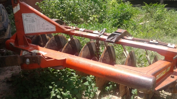 ขายรถไถM9000เครื่องปกติไฮโลลิคผาลหน้า  หลังสะดุดมีแค่ผาล6