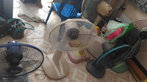 ขายพัดลม16นิ้วฮาตาริ