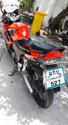 ขายลูกเดียวcbr150r คาบู กุญแจบน ปี2548 ทุบราคา