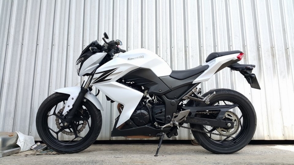 Z250 2013 ราคาเร้าใจ สภาพพร้อมใช้งานไม่ล้มไม่ชนไม่แปะ ต่อรองได้จา