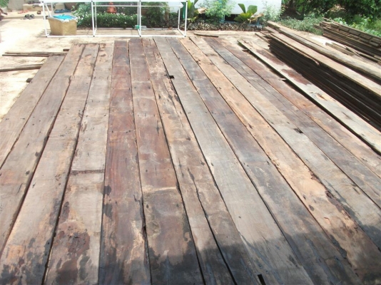 ขายบ้านเรือนไทยครับ ขายบ้านเรือนไทยครับ