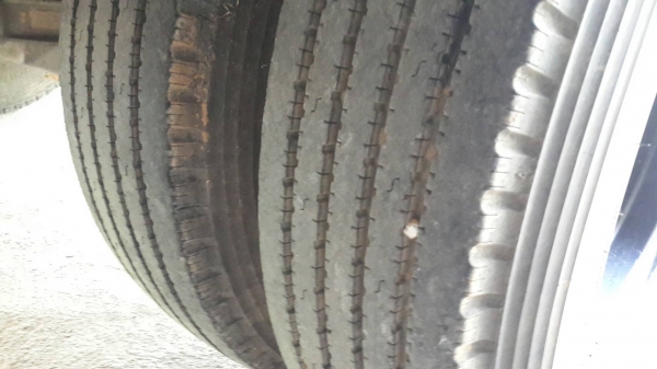 6 ล้อ ISUZU  NPR 150 แรง วิ่งแค่ 24,000 กม.ดั้ม คอกเกษตร สภาพสวยมาก 1.08 ล้าน ต่อรองครับ