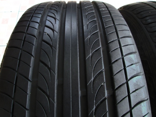 ขายยาง DEESTONE 225-40-18 ปี15 ดอกเพียบ (1คู่)