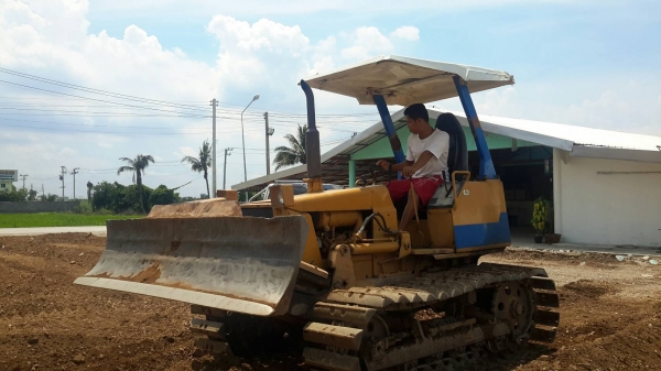 ขายรถแทคเตอร์ D2OP-6 ปรับได้ทุกทิศทาง