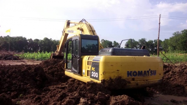 ขายKOMATSU PC200-8 ทำงานเก้าพัน ชม.สภาพสวยพร้อมใช้ ขายKOMATSU PC200-8 ทำงานเก้าพัน ชม.สภาพสวยพร้อมใช้