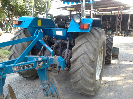 ขายฟอดร์ 6640 นิวฮอแลนผานหน้าหางสามเล่มทะเบืยนพร้อมใช้