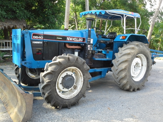 ขายฟอดร์ 6640 นิวฮอแลนผานหน้าหางสามเล่มทะเบืยนพร้อมใช้