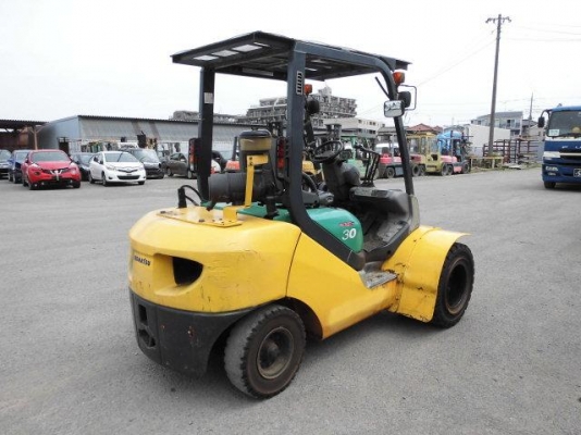 รถโฟล์คลิฟท์ KOMATSU รุ่น FD30T-724281  นำเข้าจากประเทศญี่ปุ่น 100\% ไม่เคยใช้งานในประเทศไทย