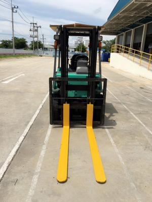 USE FORKLIFT USE FORKLIFT
