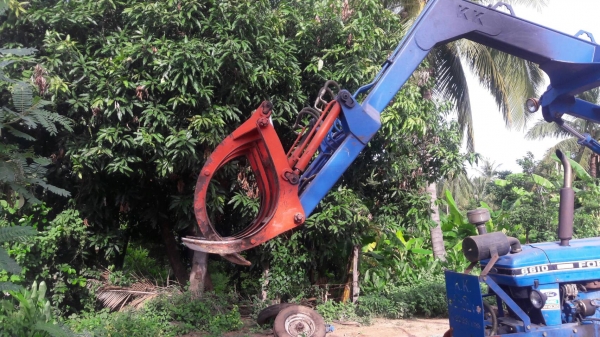 รถคีบอ้อย