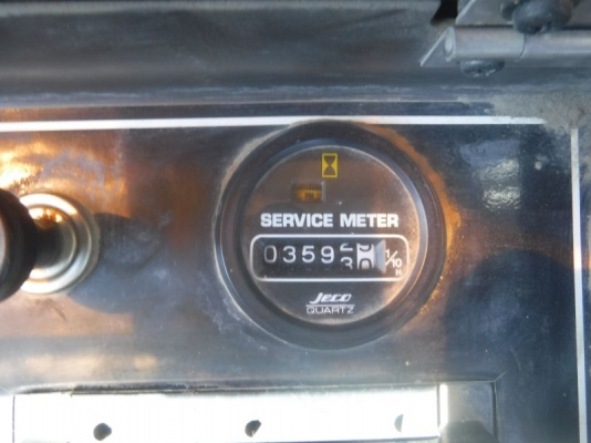 ขายรถขุดนำเข้าเก่าญี่ปุ่น komatsu pc120-5รถสวยเดิม รถถึงไทยเร็วๆนี้สนใจติดต่อสอบถาม 092-3309229 อี๊ด