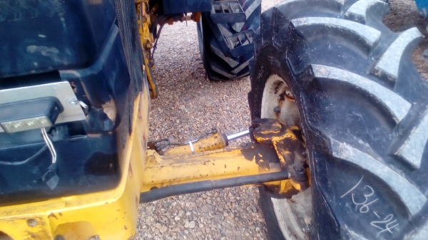 ขายรถไถFORDรุ่น7740คานหน้า NEWHOLLAND รถเก่านอกยังไม่เคยใช้งานในไทยเอกสารอินวอย