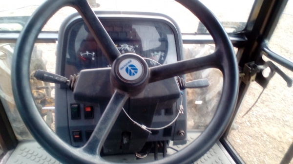 ขายรถไถFORDรุ่น7740คานหน้า NEWHOLLAND รถเก่านอกยังไม่เคยใช้งานในไทยเอกสารอินวอย