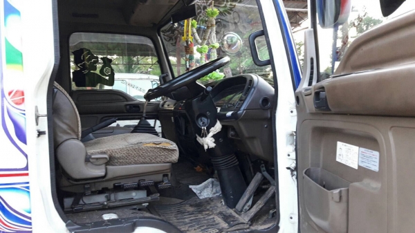 ขาย (770.000). เทรนเลอร์ 10ล้อ2เพลาขนรถเกี่ยวแบคโคร สวยสดพร้อมใช้งาน ขาย (770.000). เทรนเลอร์ 10ล้อ2เพลาขนรถเกี่ยวแบคโคร สวยสดพร้อมใช้งาน