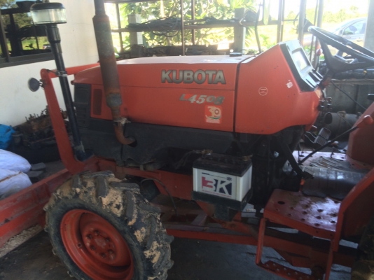 ขายรถไถ 45 แรงด่วนอุปกร 1 ชิ้น     ผานหน้า     ยางหลังเปลียนผึ่งเปลี่ยนใหม่ สภาพลุยงานได้เลย  ต่อทีเบอร์0991751349  สิทธิ์คับ