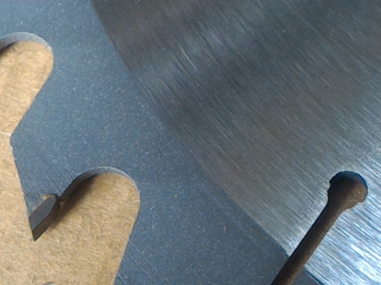 ใบเลื่อยวงเดือนติดคาร์ไบด์เพิ่มความทนทานยี่ห้อ KASCO ของใหม่ขนาด 10 นิ้ว 36 ฟัน ใช้งานตัดได้เอนกประสงค์