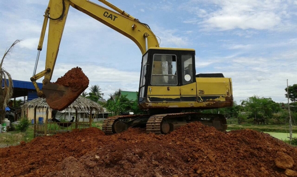 ขายCAT E120Bรถสวยเดิมแห้งทั้งคันแอรเย็นพร้อมใช้