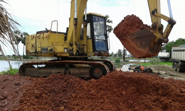 ขายCAT E120Bรถสวยเดิมแห้งทั้งคันแอรเย็นพร้อมใช้ ขายCAT E120Bรถสวยเดิมแห้งทั้งคันแอรเย็นพร้อมใช้