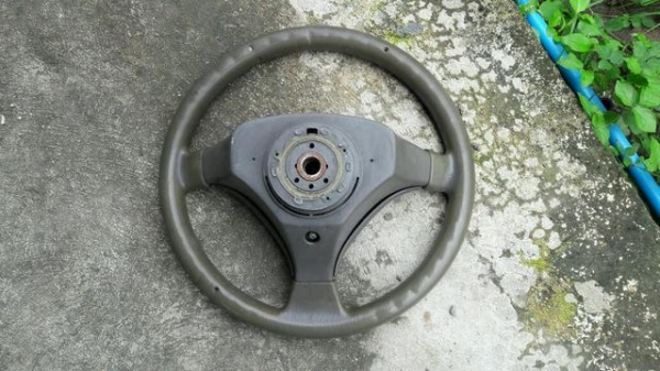 พวงมาลัย โตโยต้า อัลติส ปี03