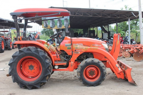 รถไถมือสอง 36 แรง พร้อมใบดันคานบน แถมโรตารี่ รถไถมือสอง 36 แรง พร้อมใบดันคานบน แถมโรตารี่