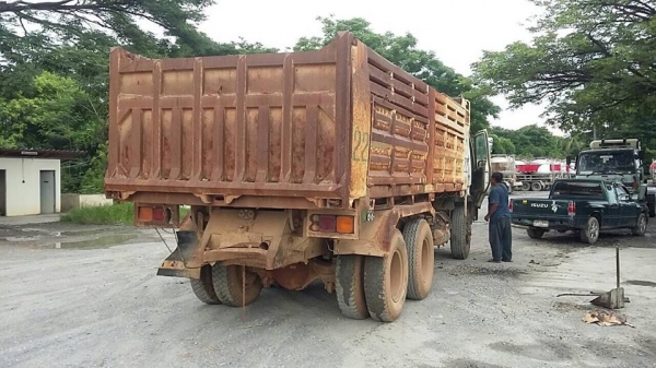 ขายรถ10ล้อ ดั้ม2เพลา FN627 เครื่อง225แรง ปี49 รถสวยสภาพดี เครื่องดี เอกสารพร้อมโอน ราคา1,050,000 สนใจโทร 090-8588220คุณนะ 093-3258446คุณบิว หรือเข้าดูสินค้าอื่นๆได้ที่ www.narong2truck.com หรือ www.truck.in.th/498 หรือเพจFacebook ณรงค์ ซื้อขายรถมือสอง (เว ขายรถ10ล้อ ดั้ม2เพลา FN627 เครื่อง225แรง ปี49 รถสวยสภาพดี เครื่องดี เอกสารพร้อมโอน ราคา1,050,000 สนใจโทร 090-8588220คุณนะ 093-3258446คุณบิว หรือเข้าดูสินค้าอื่นๆได้ที่ www.narong2truck.com หรือ www.truck.in.th/498 หรือเพจFacebook ณรงค์ ซื้อขายรถมือสอง (เว