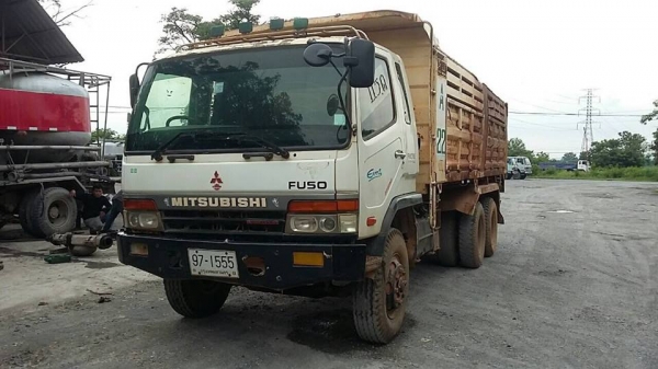 ขายรถ10ล้อ ดั้ม2เพลา FN627 เครื่อง225แรง ปี49 รถสวยสภาพดี เครื่องดี เอกสารพร้อมโอน ราคา1,050,000 สนใจโทร 090-8588220คุณนะ 093-3258446คุณบิว หรือเข้าดูสินค้าอื่นๆได้ที่ www.narong2truck.com หรือ www.truck.in.th/498 หรือเพจFacebook ณรงค์ ซื้อขายรถมือสอง (เว ขายรถ10ล้อ ดั้ม2เพลา FN627 เครื่อง225แรง ปี49 รถสวยสภาพดี เครื่องดี เอกสารพร้อมโอน ราคา1,050,000 สนใจโทร 090-8588220คุณนะ 093-3258446คุณบิว หรือเข้าดูสินค้าอื่นๆได้ที่ www.narong2truck.com หรือ www.truck.in.th/498 หรือเพจFacebook ณรงค์ ซื้อขายรถมือสอง (เว